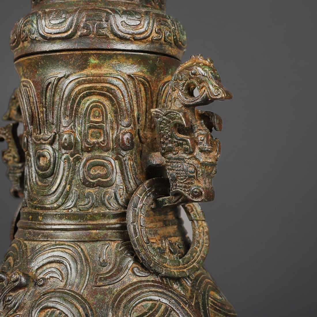 Zhou Dynasty Bronze dragon pattern round bottle - 5