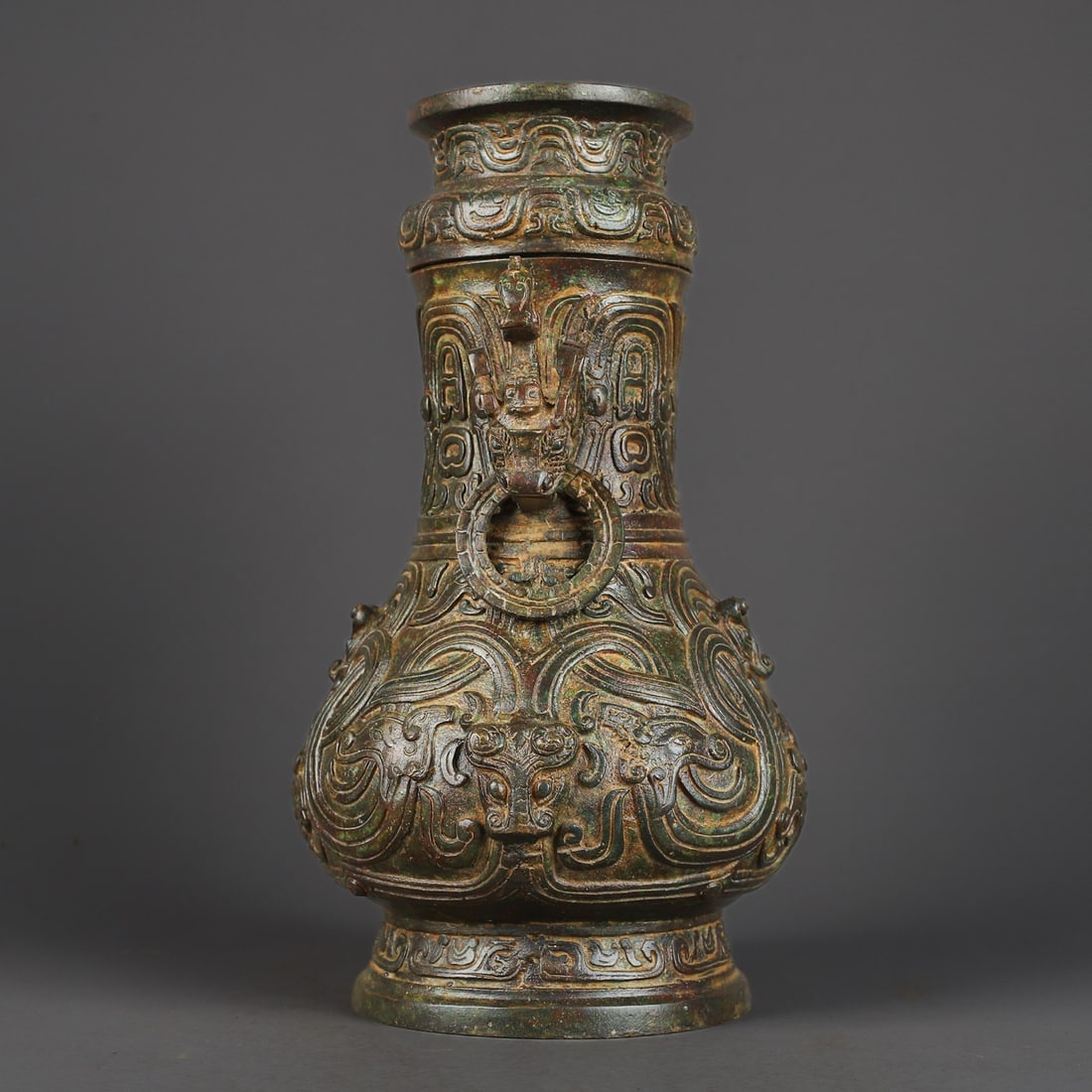 Zhou Dynasty Bronze dragon pattern round bottle - 6