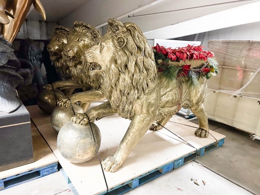 Monumental Bronze Lion Sculpture (1 of 6)