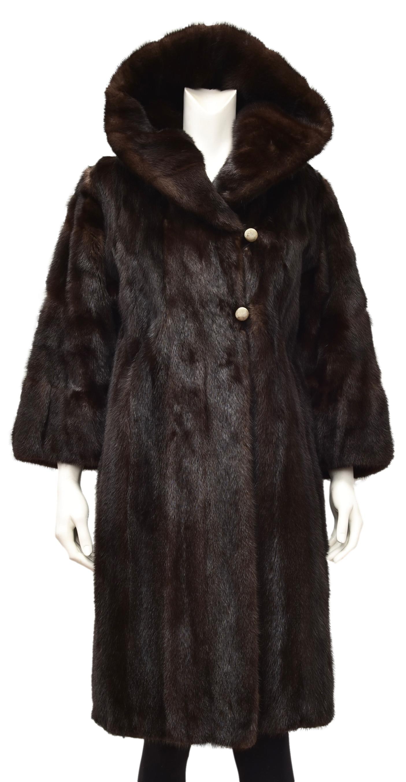 Vintage Mink Coat With Large Collar (1 of 9)