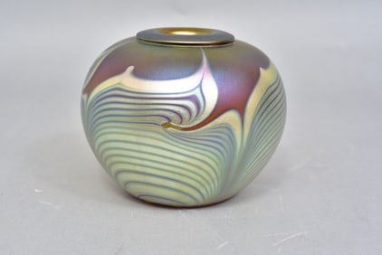 Correia Signed Pulled Feathered Art Glass Vase