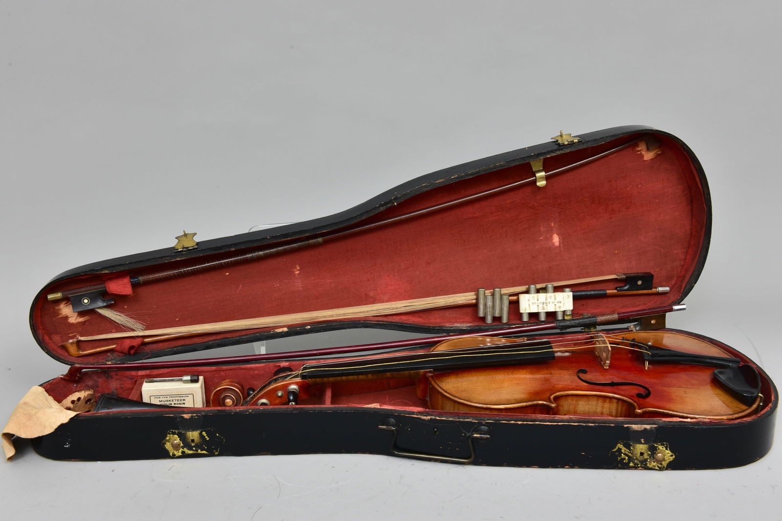 Paganini Stradivari Violin With Case and Accessories: Town Auction House & Gallery offers local delivery to Manhattan, Connecticut and Westchester for most items excluding large furniture. For a price quote on delivery, please e-mail us at info@townaucti