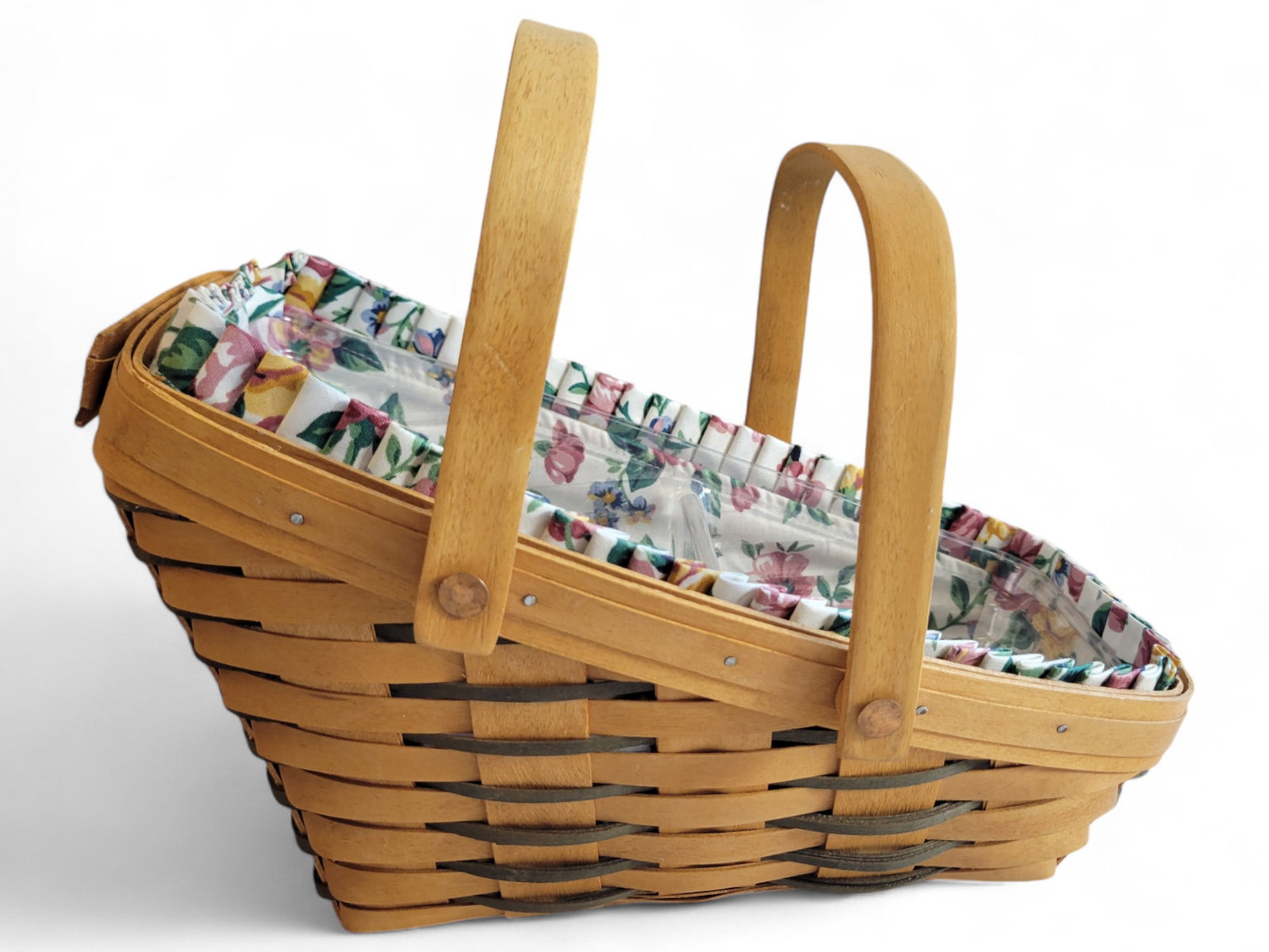 Large Longaberger 1997 Slant Basket: Large Longaberger 1997 Slant Basket. Signed on the bottom 1997. It has the plastic liner and cloth liner.