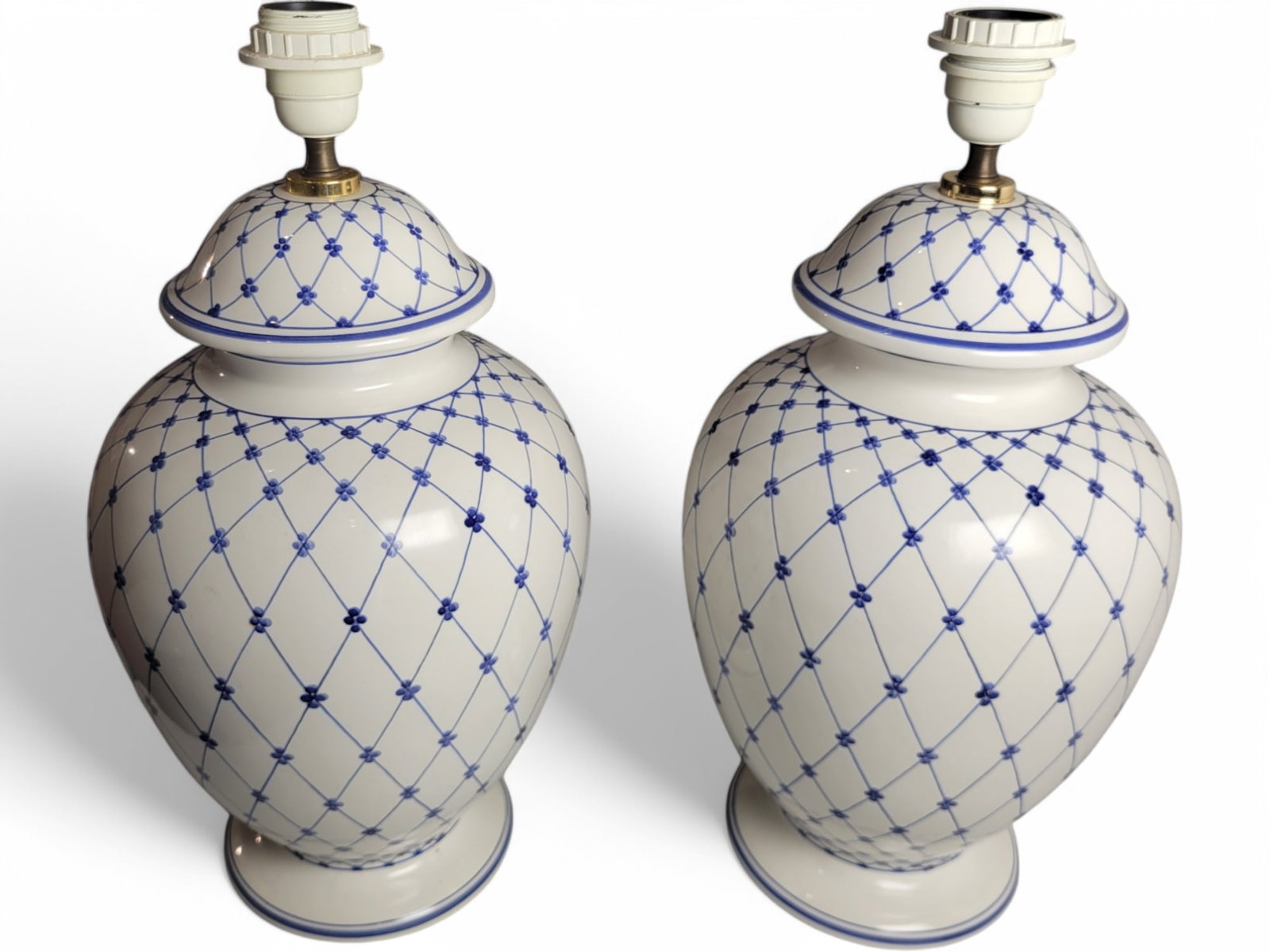Pair of Nove Z.A. White & Blue Porcelain Table Lamps, Italian (1 of 6)
