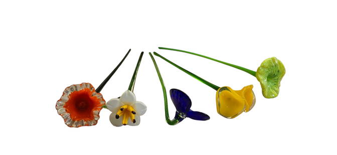 Handblown Studio Art Glass Flowers Set of 5: Handblown Studio Art Glass Flowers Set of 5. Varis In Length about 18" -20"s