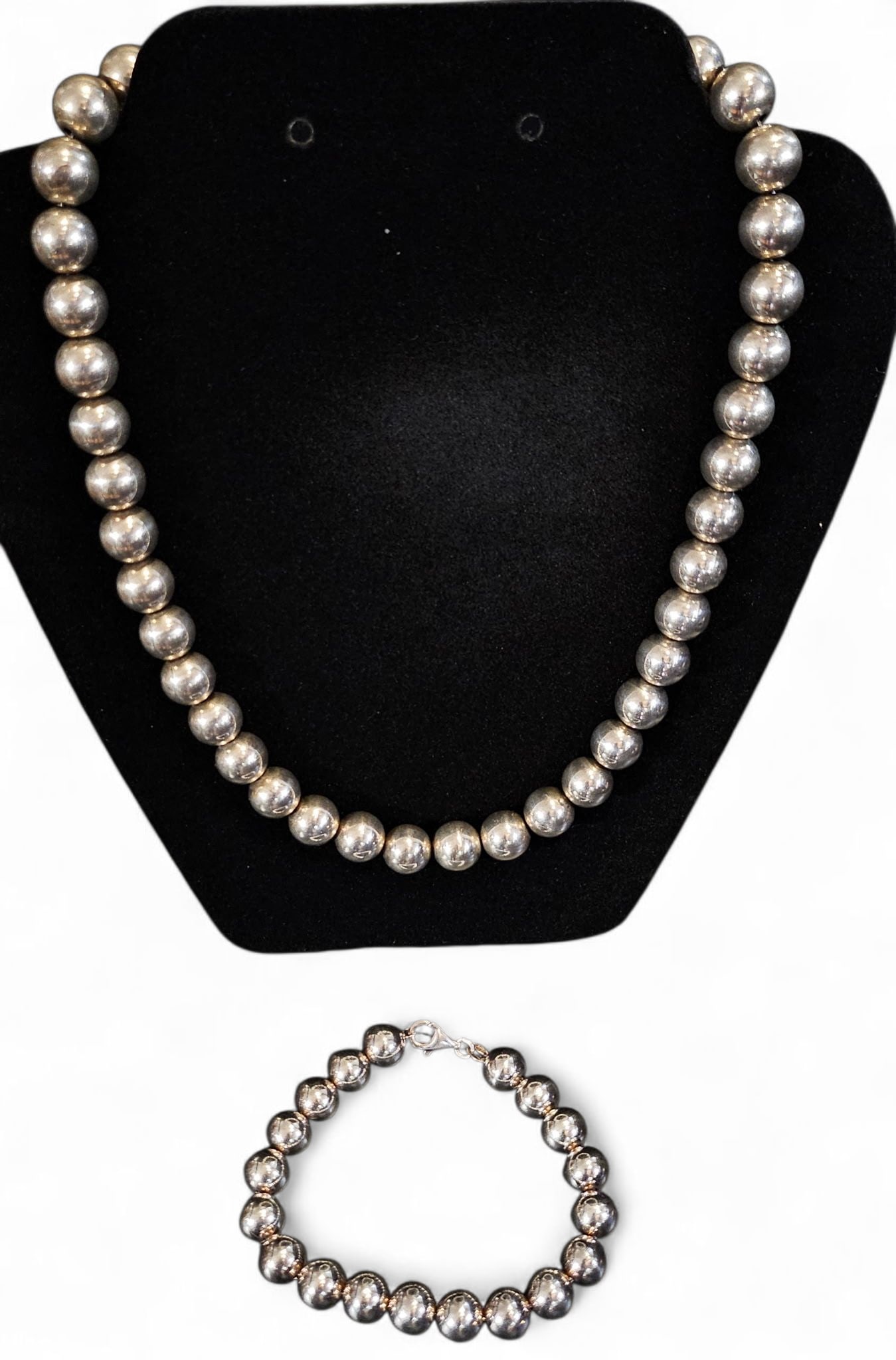 Large Sterling Silver Beaded Necklace & Bracelet, Grams 93: Timeless set of large sterling silver beaded necklace and bracelet. Necklace measures at 20" in length Bracelet measures at 8" In length.