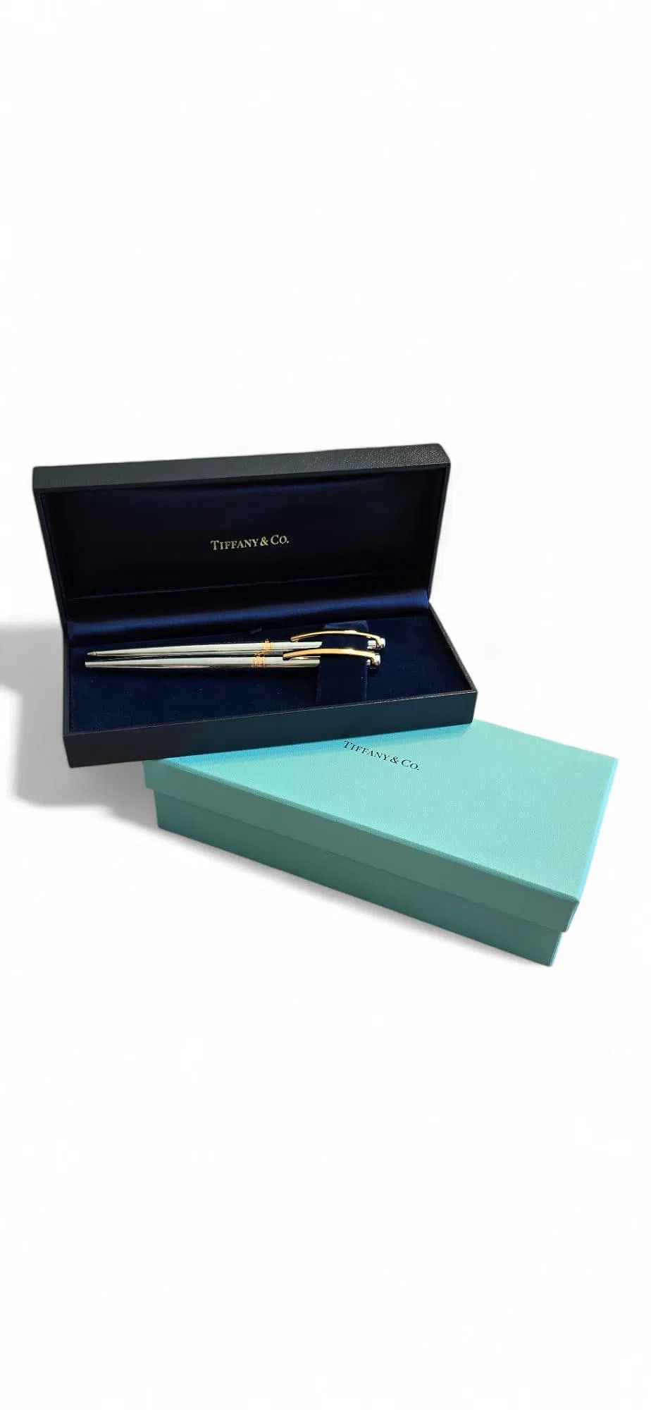 Tiffany & Co. Sterling Silver Pencil and Ballpoint Pen Set & Box: Tiffany & Co. Sterling Silver Pencil and Ballpoint Pen Set & Box. Tiffany & Co. Pencil and Pen. Vintage Tiffany & Co. sterling silver pencil and pen set in Tiffany Co. box. This set is the larger mode