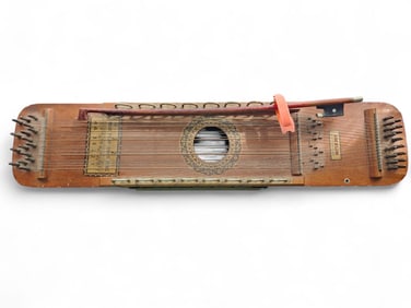 Vintage Ukelin International w/ Bow, 1920's