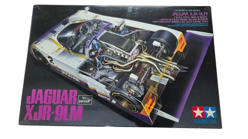 1989 Tamiya 1:24 Model Kit - Jaguar XJR-9LM