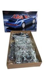 Fujimi Porsche 911 Carrera 2 Targa 1/24 Scale Model Kit