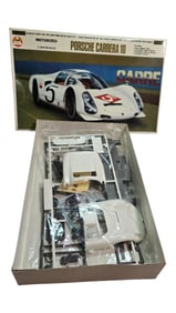 Eidai Porsche Carrera 10 Motorized 1/25 Scale Model Kit