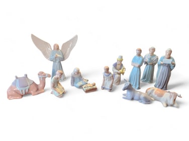 Vintage Porcelain Navity Set