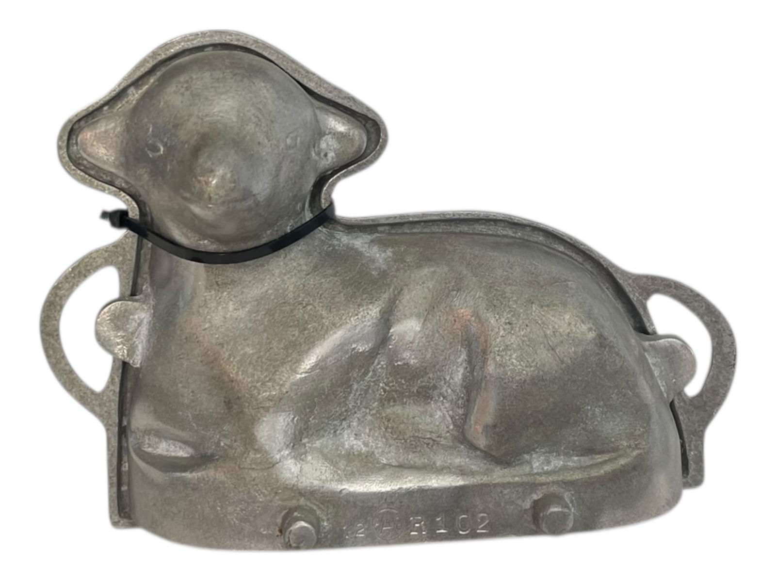 Vintage Cast Aluminum Lamb Mold (1 of 4)