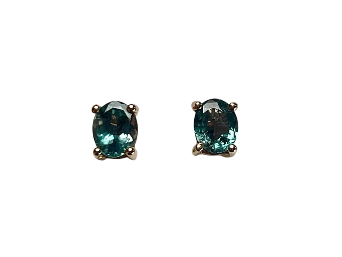 Small Alexandrite Stud Earrings, 14K Gold ~ 0.9 grams (1 of 3)