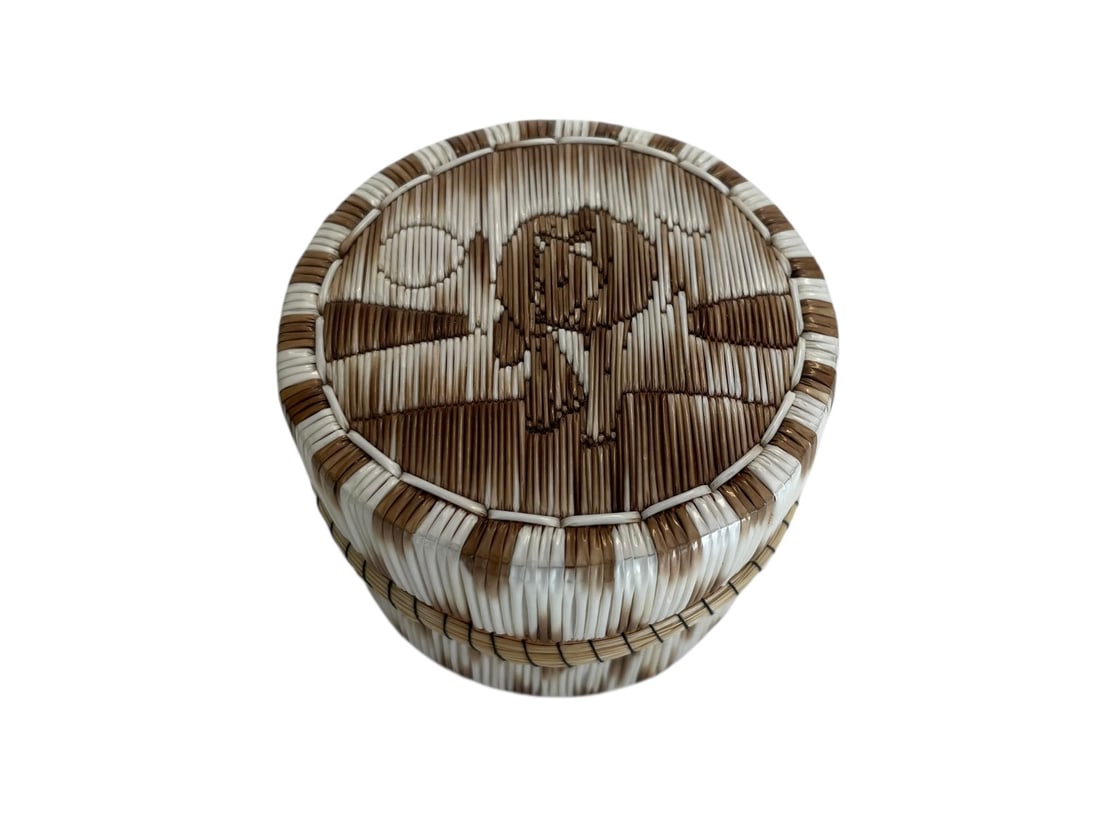 Ojibway Porcupine Quill Small Lidded Box by Ron Desmoulin (1 of 4)