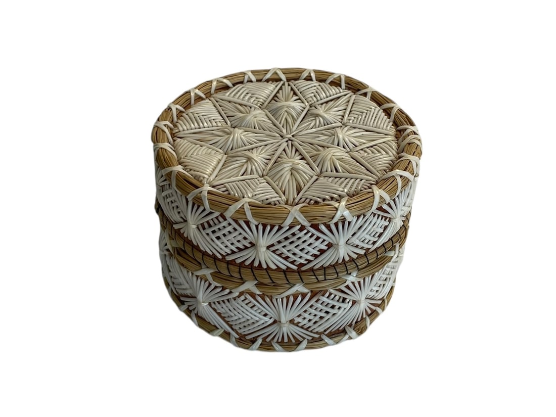 Ojibway Porcupine Quill Lidded Box by Victoria Belanchamp (1 of 5)