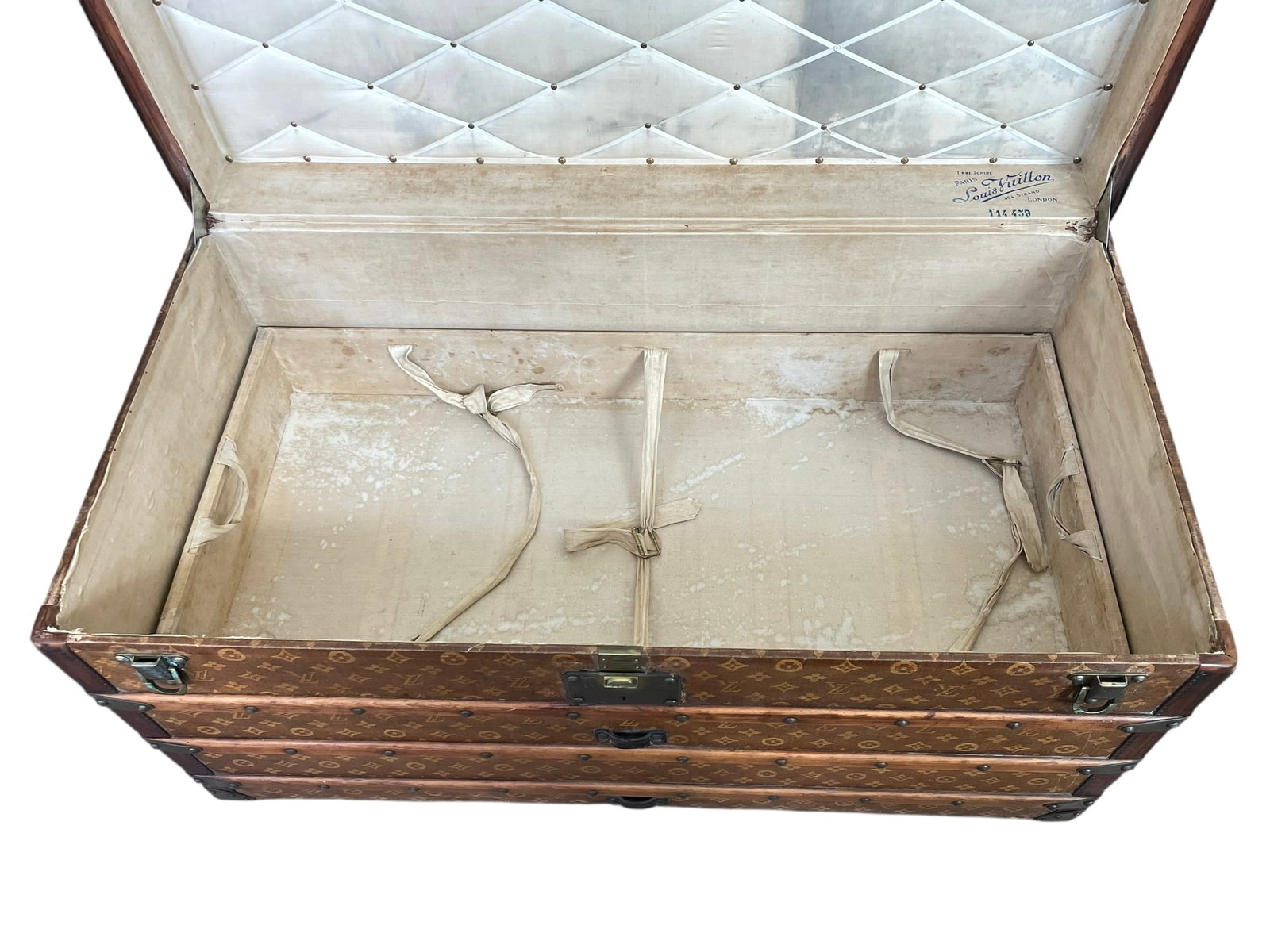 Louis Vuitton Antique Flat Top Courier Trunk - 19