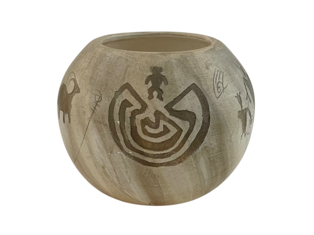 Binishtaa Navajo Pottery Vase - 3