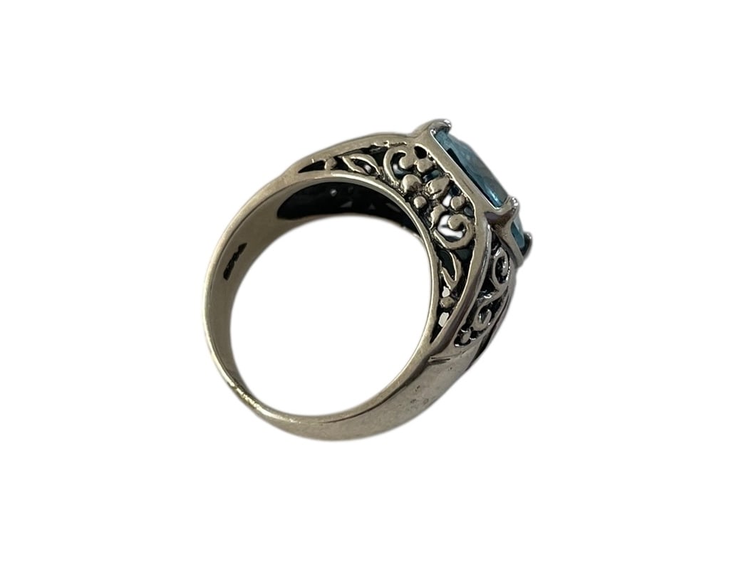 Blue Topaz Sterling Silver Ring - 4