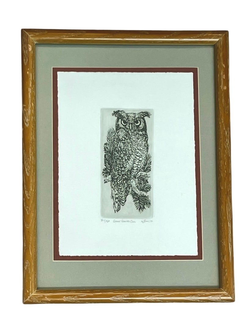 Great Horned Owl Small Etching, Signed M. Howe: Great Horned Owl Small Etching Titled and signed in pencil, dated 1986, and numbered: II 1/150. This is the 1st etching of the series, very nice piece! Height 15"