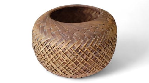 Vintage Woven Reed Basket: Vintage Woven Reed Basket. Masterful weaving technique, with layered design and rounded open top. - Dimensions: Height 5" x Width 8"