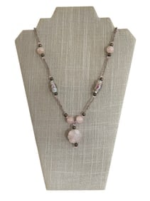 Rose Quartz Necklace with Lampwork Beads: Rose Quartz Necklace with Lampwork Beads. Featuring "wedding cake" beads with extra detail, a pretty necklace. 27" length.