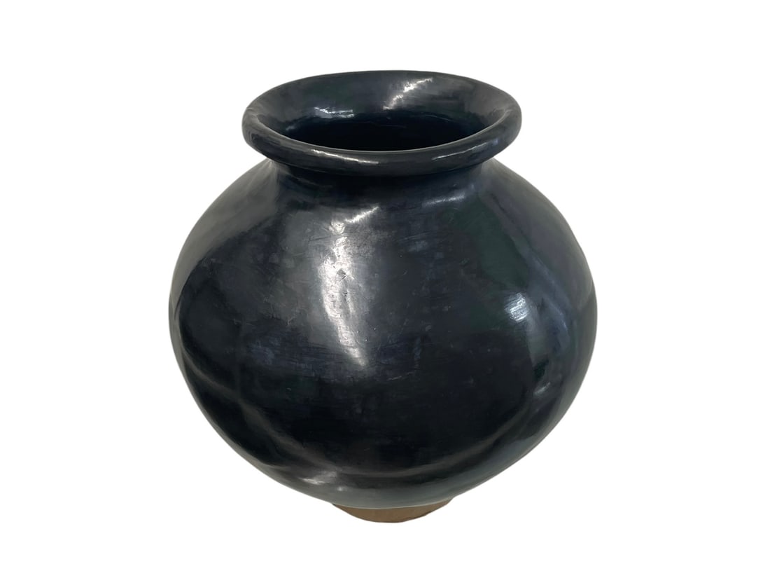 Native American Plain Round-Bottom Vase - 3