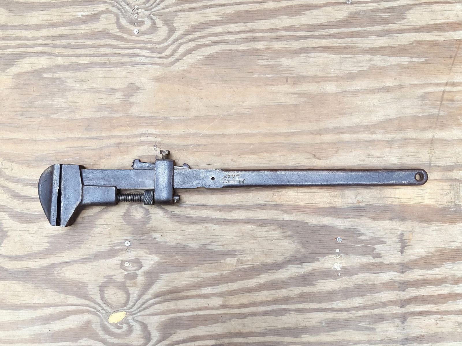 Coes Wrench Co., Coes' Key Wrench 30" (1 of 4)