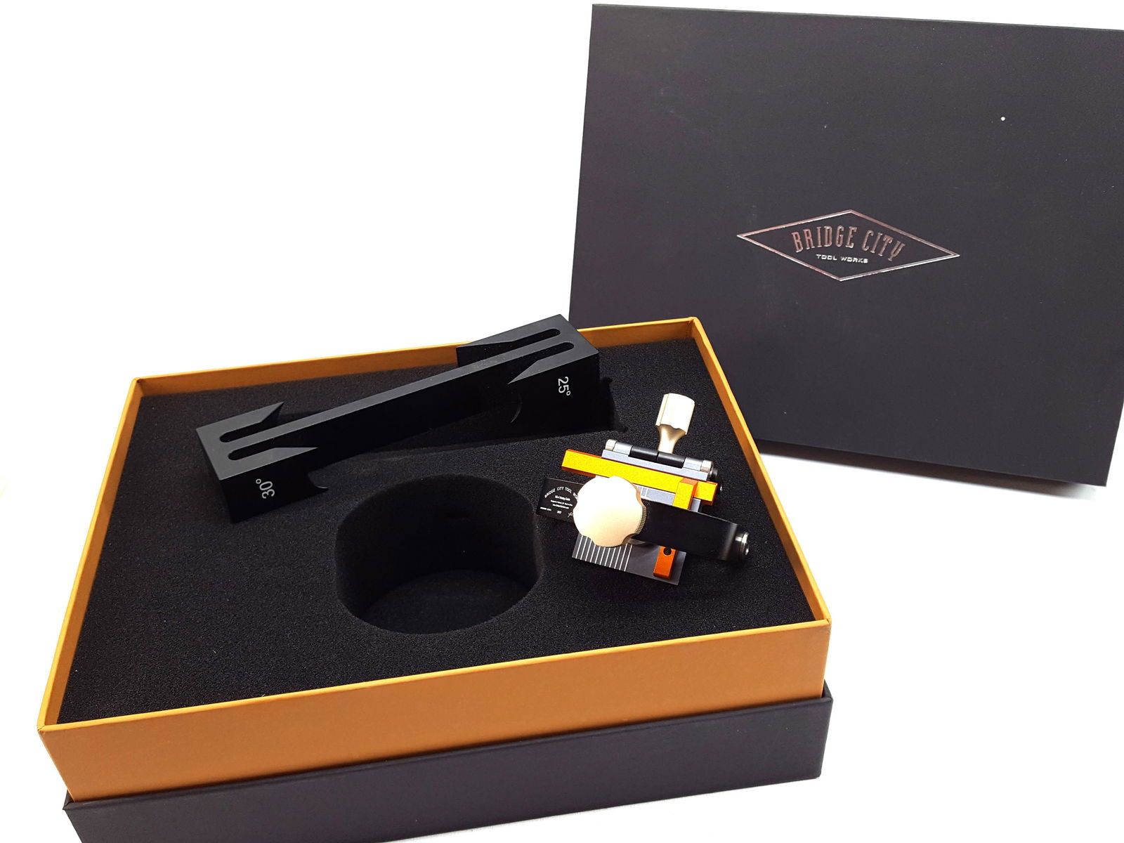 Bridge City Tool Honing Guide Kit in Box (1 of 2)