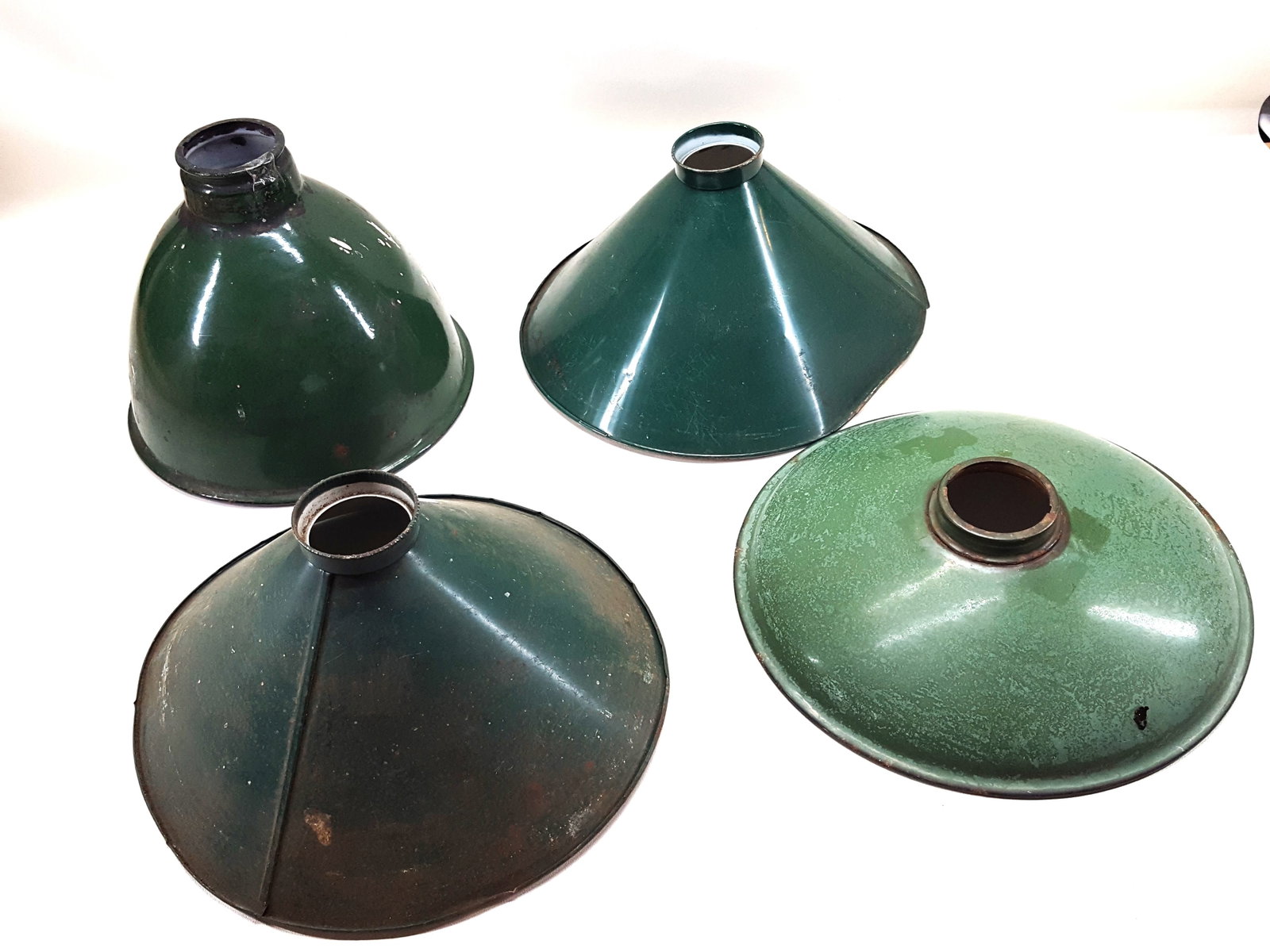 4 Indusrial Shades Green: Industrial Green Shades x 4 pcs. Roughly 7" to 10" diameter. (Shades Only)