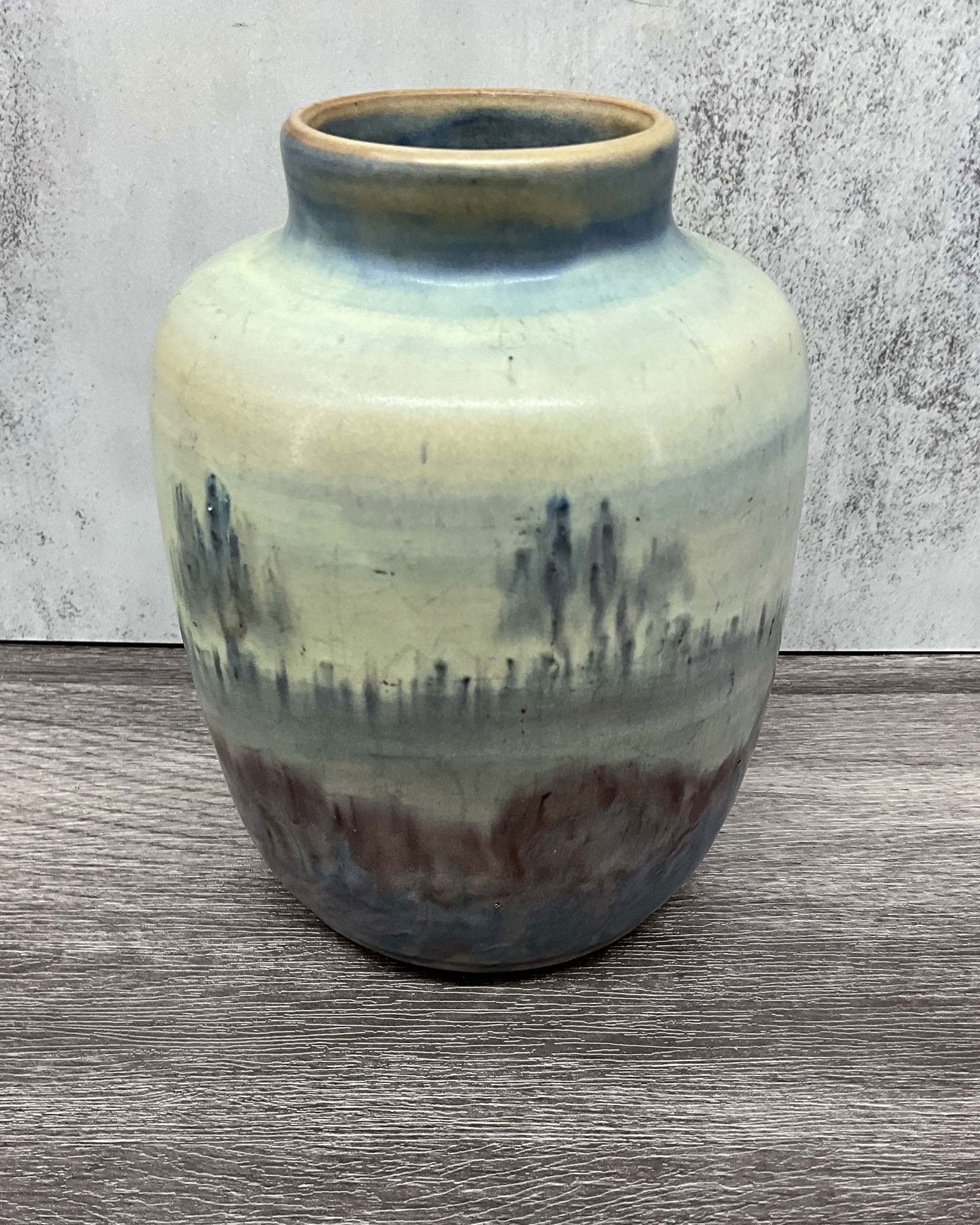 Newcomb Style Tonalist Vellum Glaze Pot: Newcomb Style Tonalist Vellum Glaze Pot. Size: 6"T x 4" diameter at widest