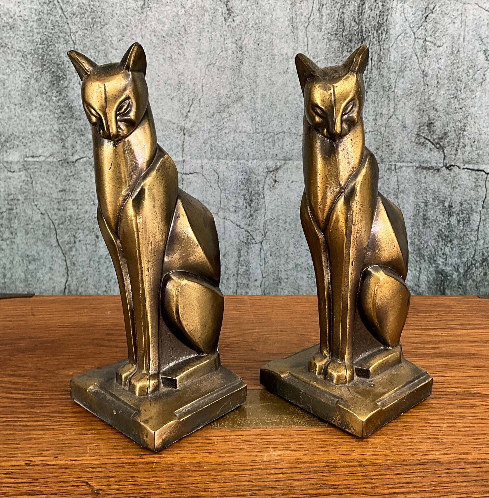Pair Bronzart, Fankart Style Siamese Cat Bookends (1 of 5)