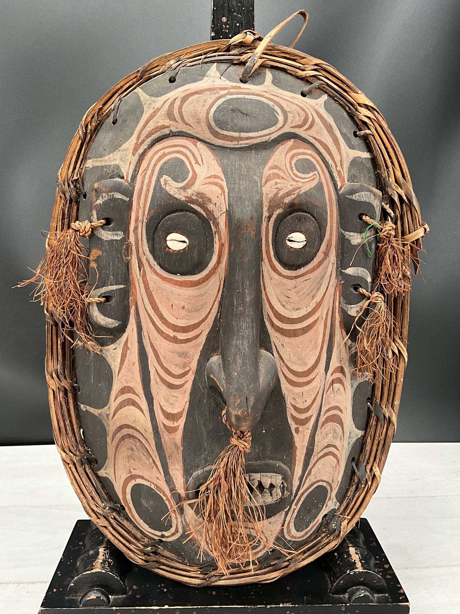 Vintage PNG Sepik River Mask (1 of 7)