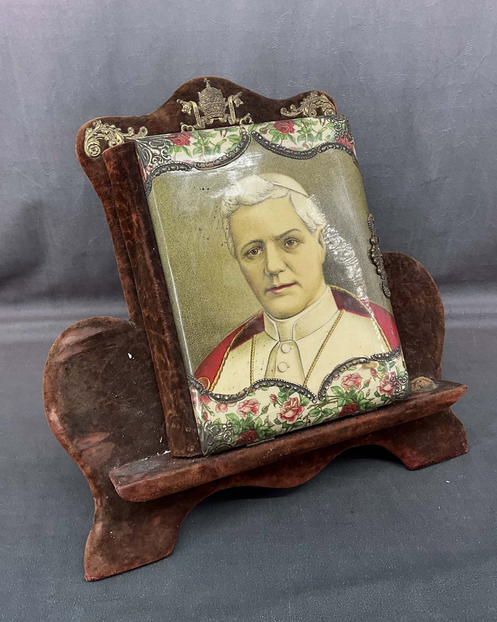 Victorian Family Photo Album on Stand: Victorian Family Photo Album on Stand. Size: 14.25"T x 16"W x 7.5"D
