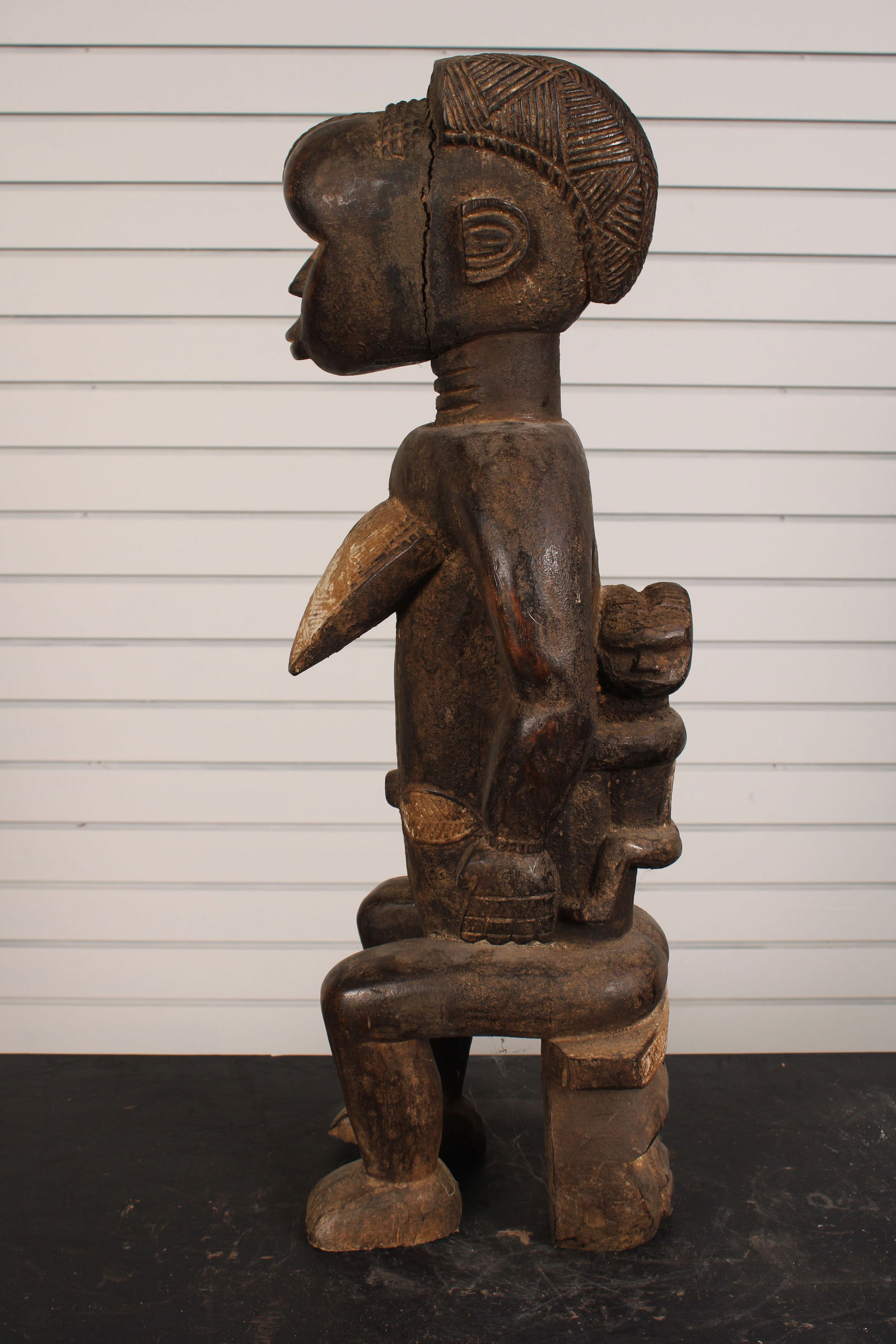Igala Maternity Figure (1 of 11)