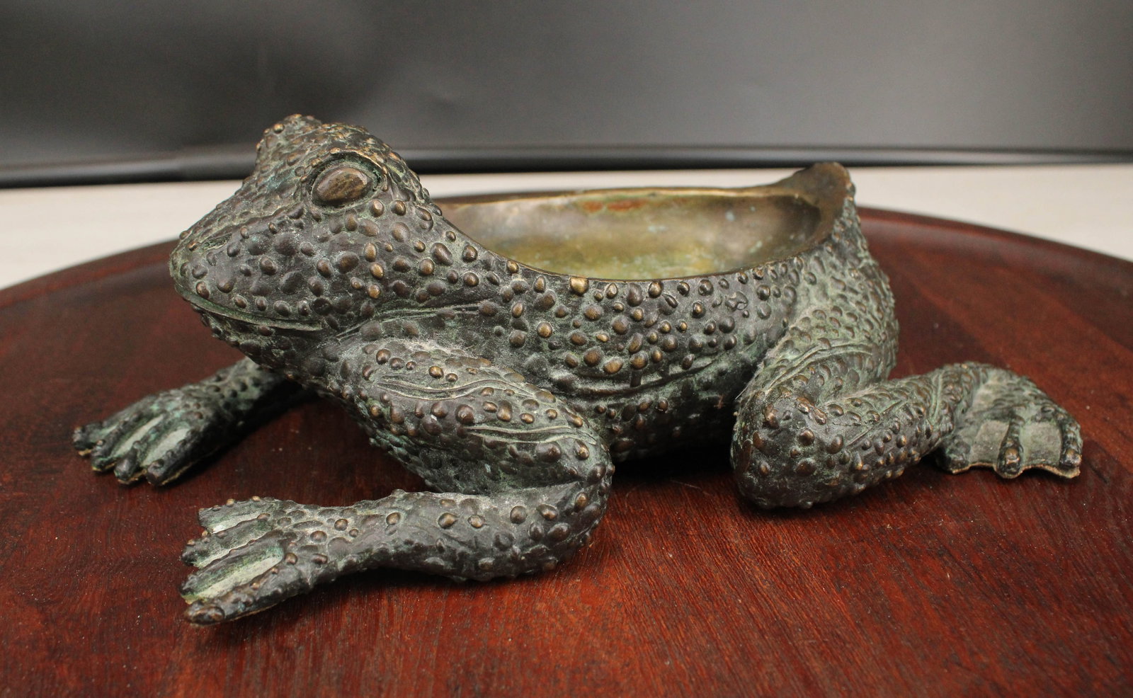 Vintage Figural Toad Form Bronze Bonbon Bowl (1 of 10)