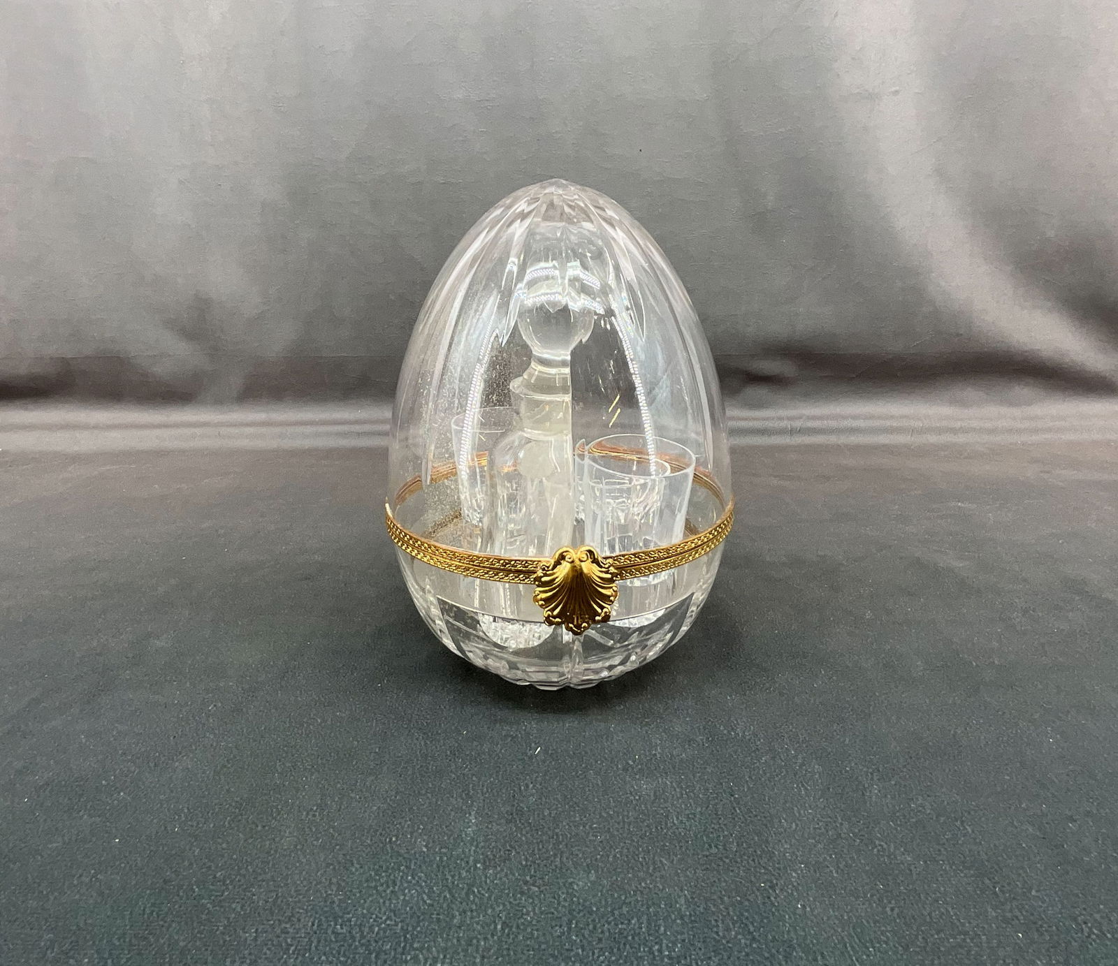 Brunner Crystal Egg Case Cordial Tantalus, France: Brunner Crystal Egg Case Cordial Tantalus, France. Size: 7.25"H x 5.5"W x 5.75"D