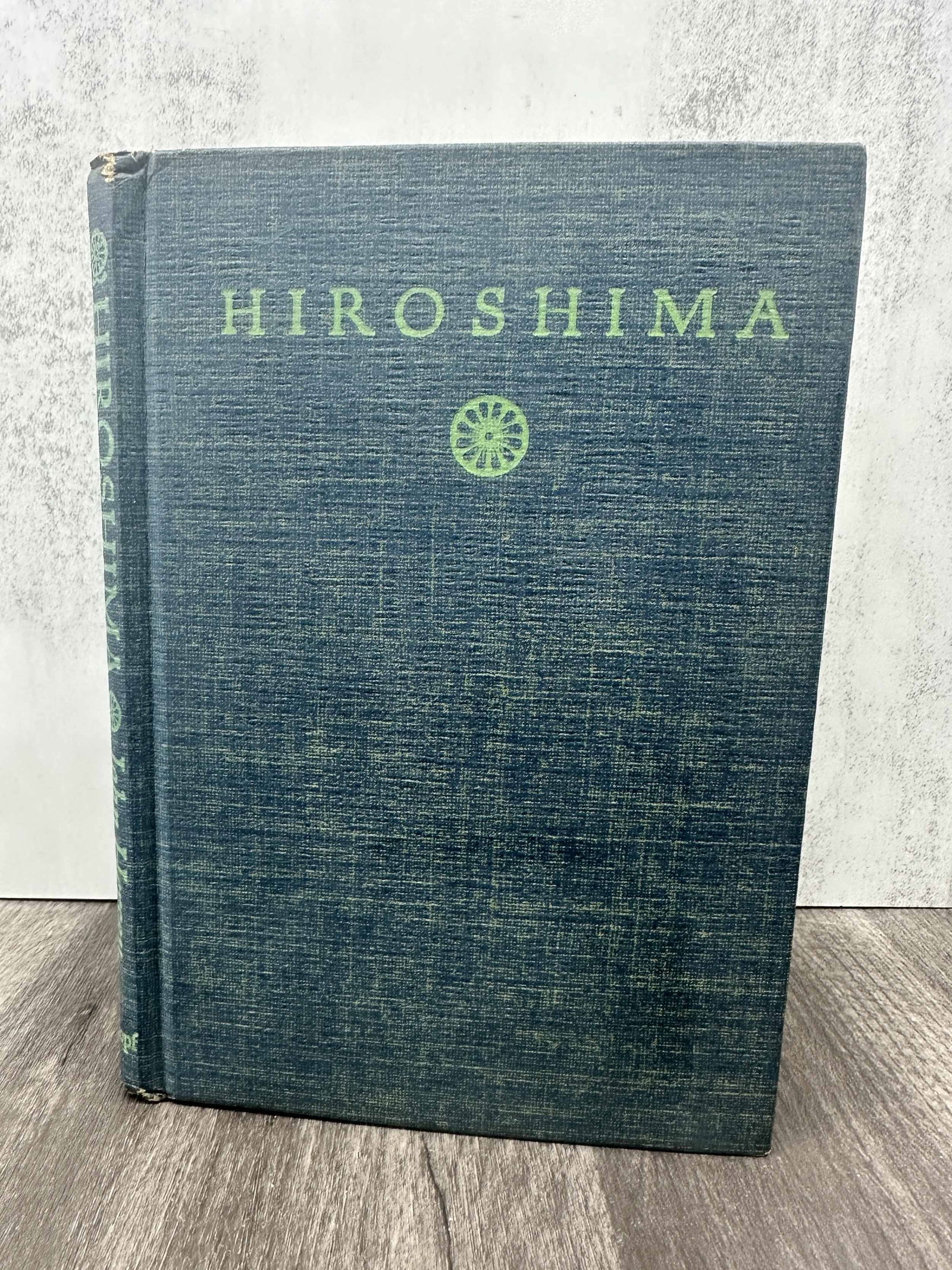 Hiroshima, John Hersey, Borzoi Books: Hiroshima by John Hersey. 1946, First edition, Borzoi Books, published by Alfred A. Knopf. Size: 7.75"T x 5.5"W
