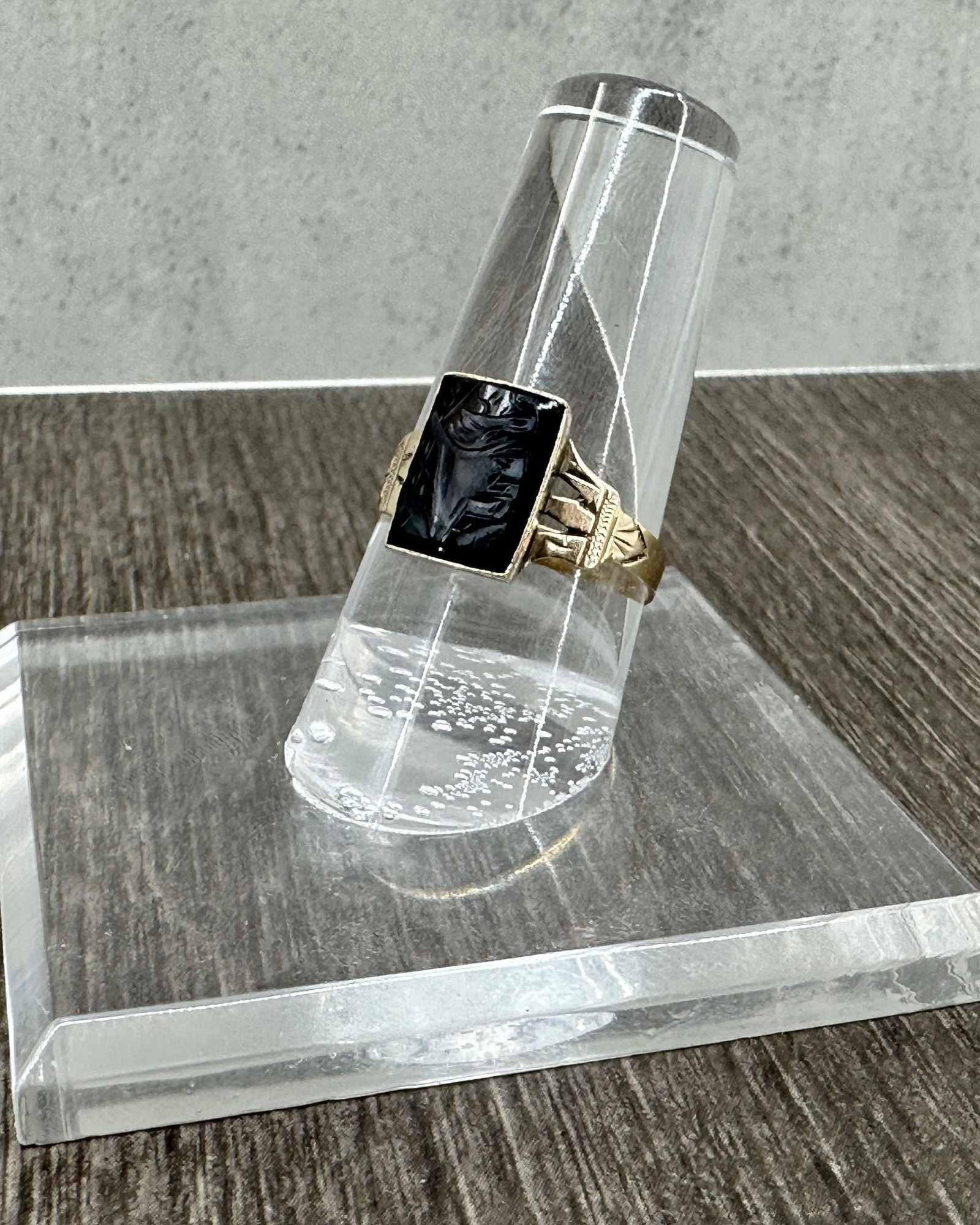 Gold and Onyx Antique Cameo Ring (1 of 9)