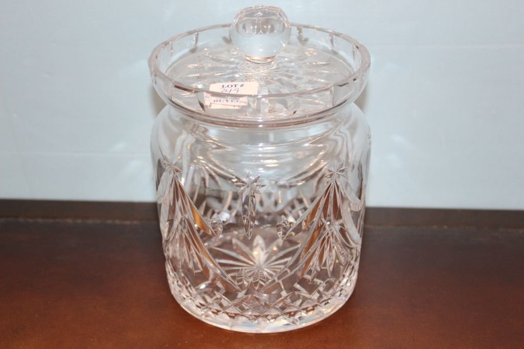 Waterford Crystal Jar with Lid (1 of 2)