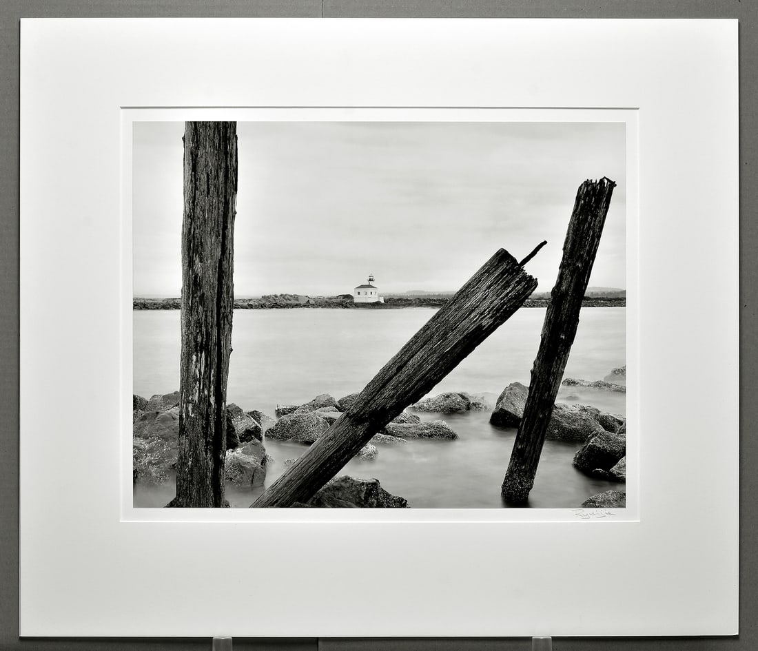 Ryuijie (1950 - ) Signed 2001 Lighthouse - Bandon Oregon 15"x19" Photograph - No Reserve!! (1 of 3)