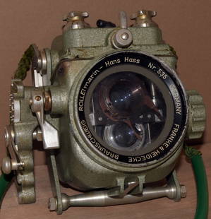 Rollieflex Rolleimarin With Camera Hans Hass Underwater Housing #535 Franke Heidecke: Camera inside Rolleiflex 3.5 with 75mm 3.5 Tessar lens. The lens # is 897681 if that might help you figure out what camera is in there. I'm guessing all the gears, etc., that are needed are in there,
