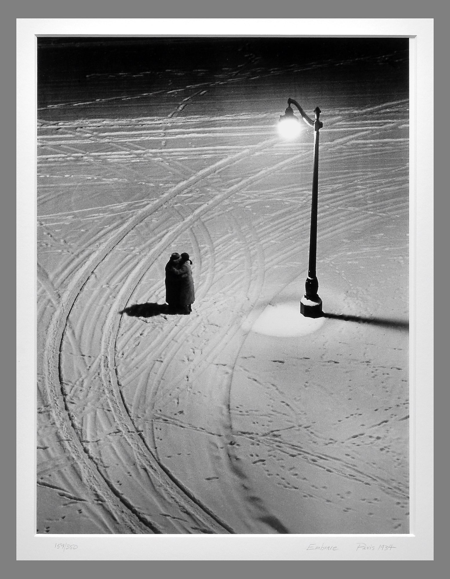 Fred Stein (1909 - 1967) 1934 Embrace - Paris 13"x9.75" Photograph - Estate Photograph: Priced to sell as per instructions from the estate of the collector On the Artsy website I see some Fred Stein photographs under $1,000.00 and some over $10,000.00, many "Price on Request". I'm guessi