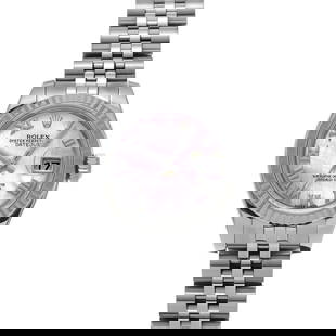 ROLEX Datejust 179174NR Pink Case Size 2626mm: Type: Wristwatch Band Size: 16.5cm Case Size: 26x26mm Movement: Automatic Band Material: Stainless Case Material: Sapphire Crystal Color: Pink At SEUYCO, we strive to provide detailed and accurate