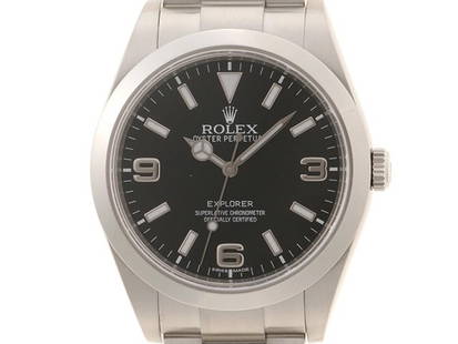 ROLEX Explorer 1 2013 Guarantee Black Dial 214270: Material: SS Size: 39mm Bracelet: 18cm Type: Wrist watch At SEUYCO, we strive to provide detailed and accurate descriptions of all items listed for auction. The condition of each item is carefully