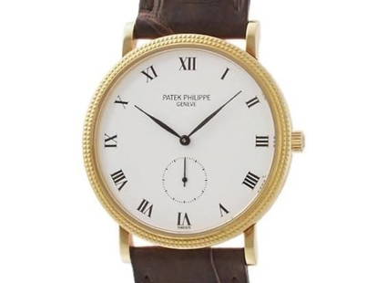 PATEK PHILIPPE Calatrava 3919J K18YG: Dial Color: White Case Size: 3.3cm (excluding crown) Case Thickness: 0.5cm Material: K18YG (750 stamped on the buckle) Band Color: Brown (leather/with signs of use) Maximum Band Width (Cm): 1.8cm