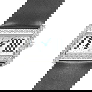 CARTIER Tank Divan WA301571 Silver Case Size: Type: Wristwatch Band Size: 17cm Case Size: 25x31mm Movement: Quartz Band Material: White Gold Case Material: Sapphire Crystal Color: Silver At SEUYCO, we strive to provide detailed and accurate