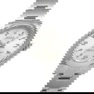 ROLEX Oyster Perpetual 31 177200 Silver Unisex: Type: Wristwatch Band Size: 18cm Case Size: 31x31mm Movement: Automatic Band Material: Stainless Case Material: Sapphire Crystal Color: Silver At SEUYCO, we strive to provide detailed and accurate