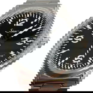 Sinn Zinn 556.5701: Movement: Automatic Winding Case Size: 38mm x 38mm Wrist Size: 16cm Band Width: 2cm Dial Color: Black Band Color: Silver Display Type: Analog Display Calendar Type: Date Display Type: Wrist watch 