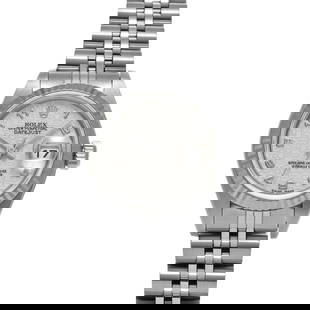 ROLEX Datejust Lady 79174 Ivory Case Size 2626mm: Type: Wristwatch Band Size: 18cm Case Size: 26x26mm Movement: Automatic Band Material: Stainless Case Material: Sapphire Crystal Color: Ivory At SEUYCO, we strive to provide detailed and accurate
